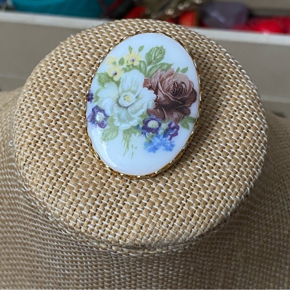 Vintage Floral Brooch